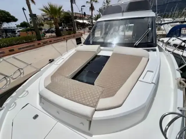 Galeon 400 Fly