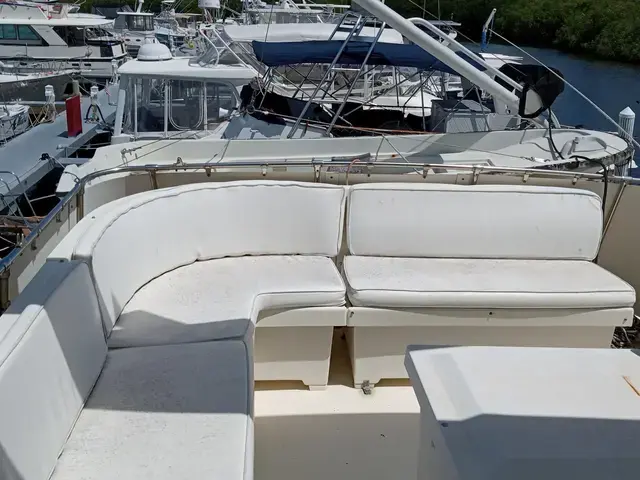 Hatteras 53 Extended Deck