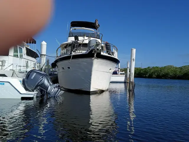 Hatteras 53 Extended Deck