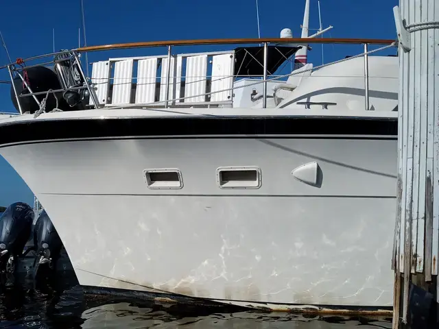 Hatteras 53 Extended Deck