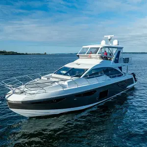 2021 Azimut Fly