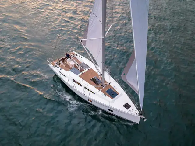 Hanse 418