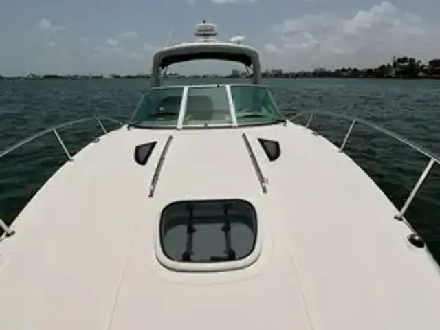 Sea Ray Sundancer 330