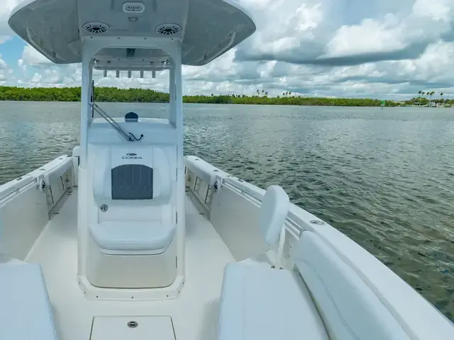 Cobia Boats 240 CC