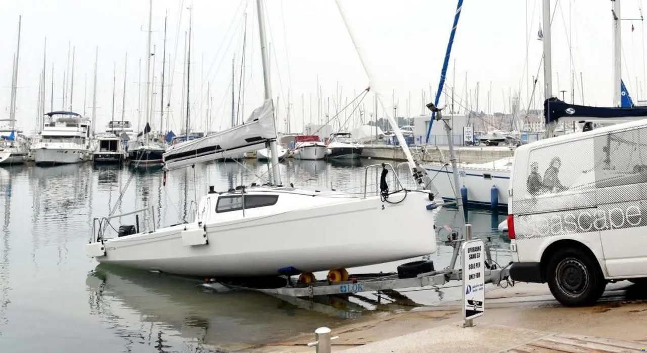 2023 Beneteau first 24