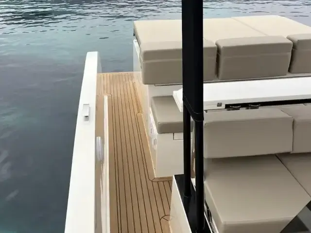 De Antonio Yachts Yachts 28