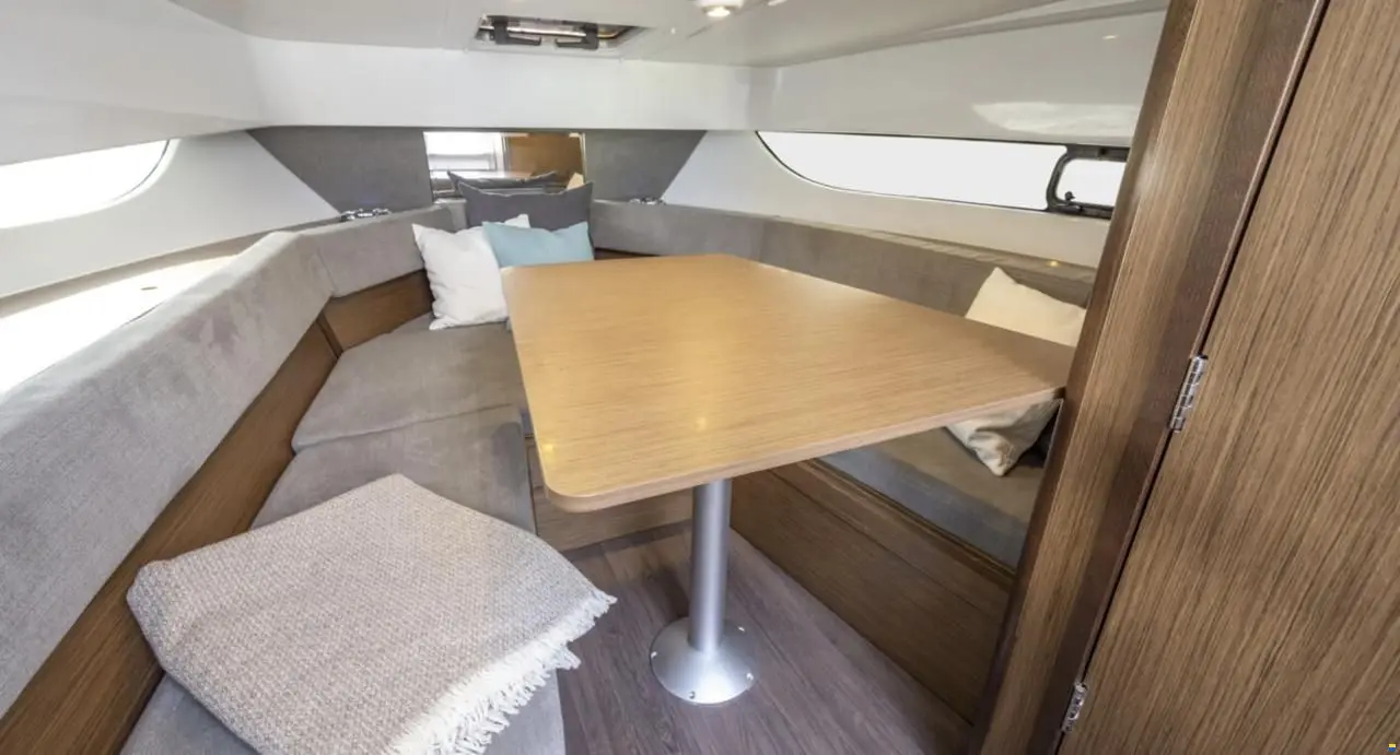 2024 Beneteau flyer 9 sundeck