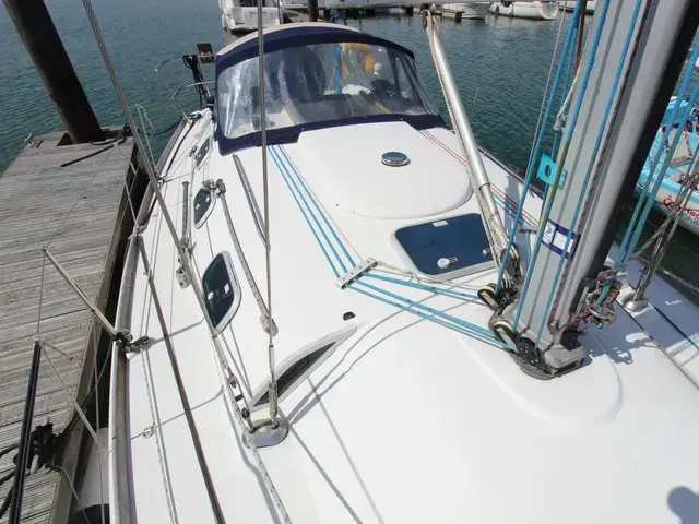 Beneteau First 33.7