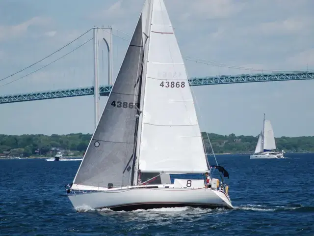 Canadian Sailcraft CS36 Merlin