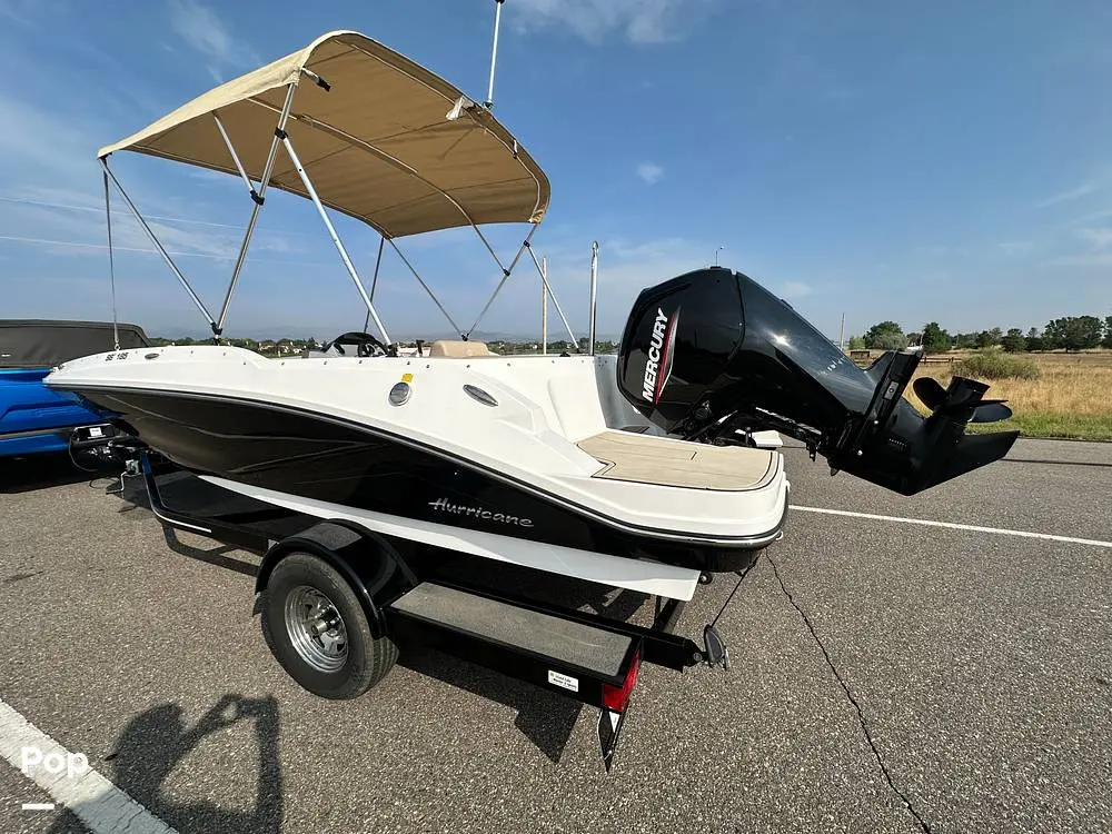 2022 Hurricane sundeck sport 185