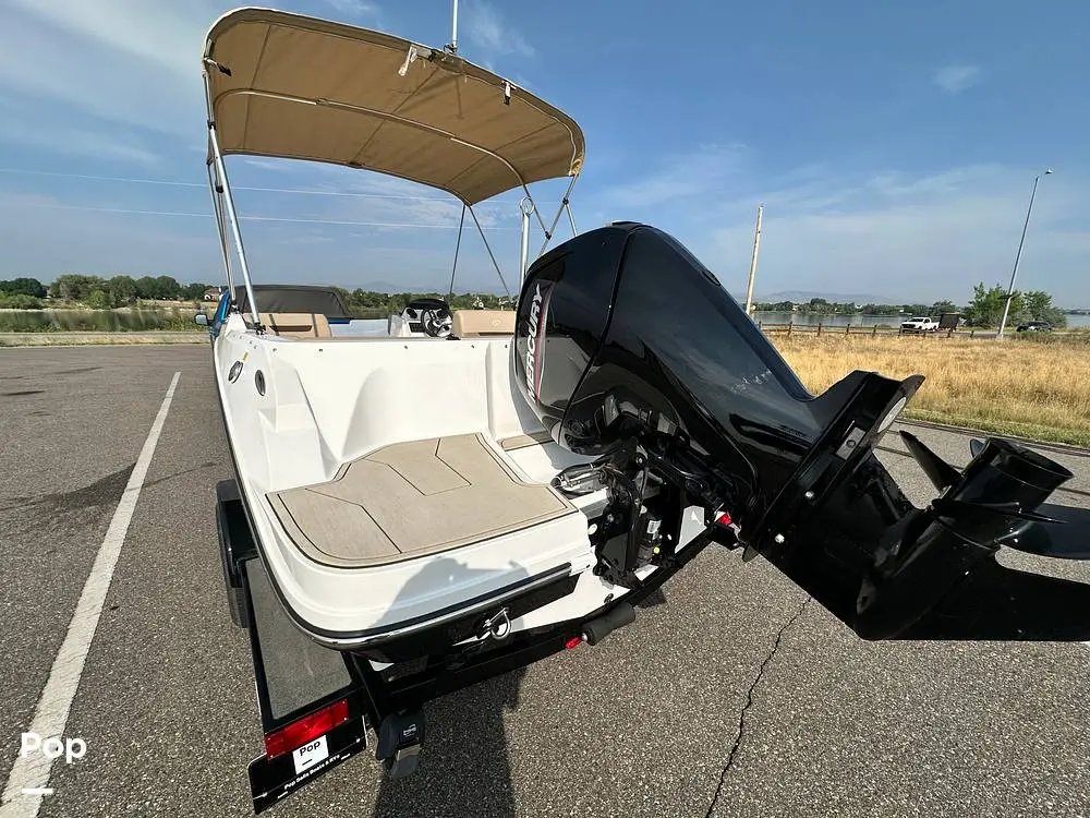 2022 Hurricane sundeck sport 185