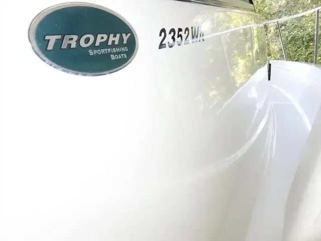 Trophy Boats 2352 Pro WA