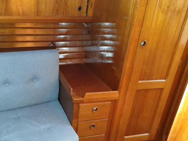 Helmsman 49 Trans-Ocean