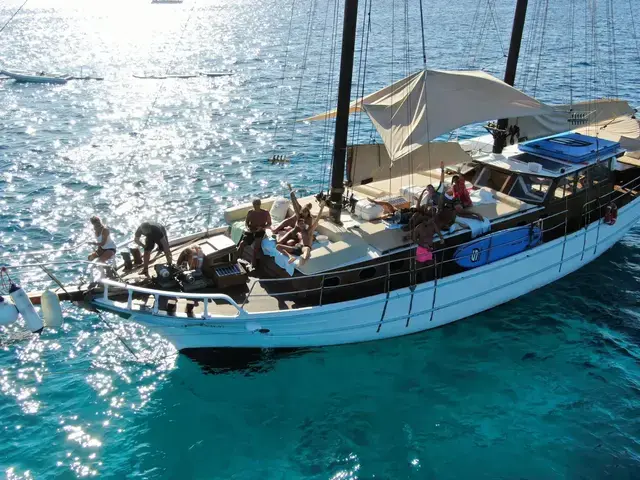 Custom Boats Turkish Schooner