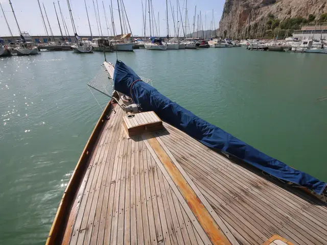 SK Classic Wood Sailing Vessel