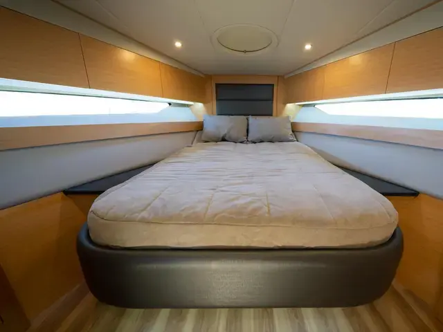 Segue Flybridge 55