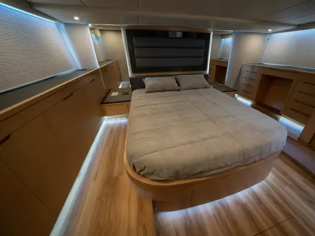 Segue Flybridge 55