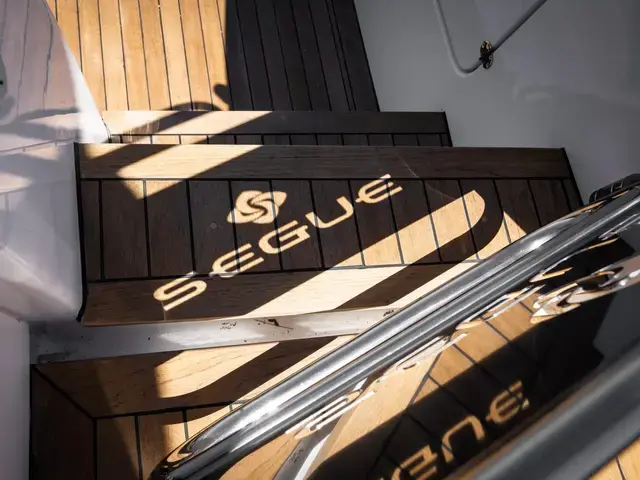 Segue Flybridge 55