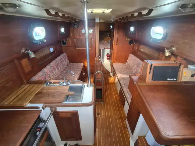 Pacific Seacraft 34