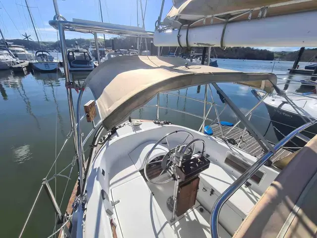 Pacific Seacraft 34