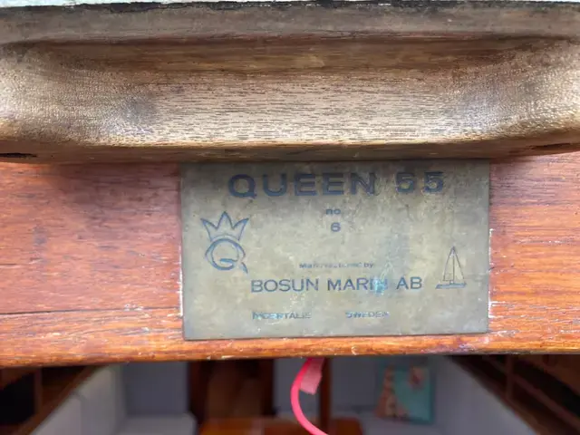 Helmsman Bosun Queen 55