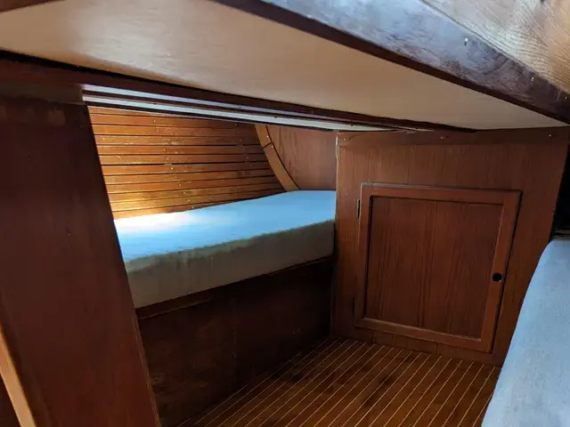 Helmsman Bosun Queen 55