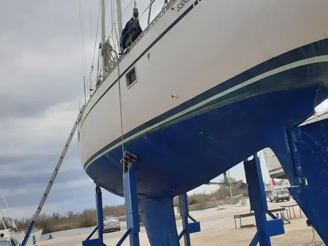 Helmsman Bosun Queen 55