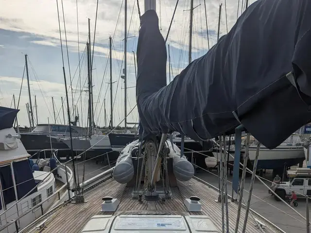 Helmsman Bosun Queen 55