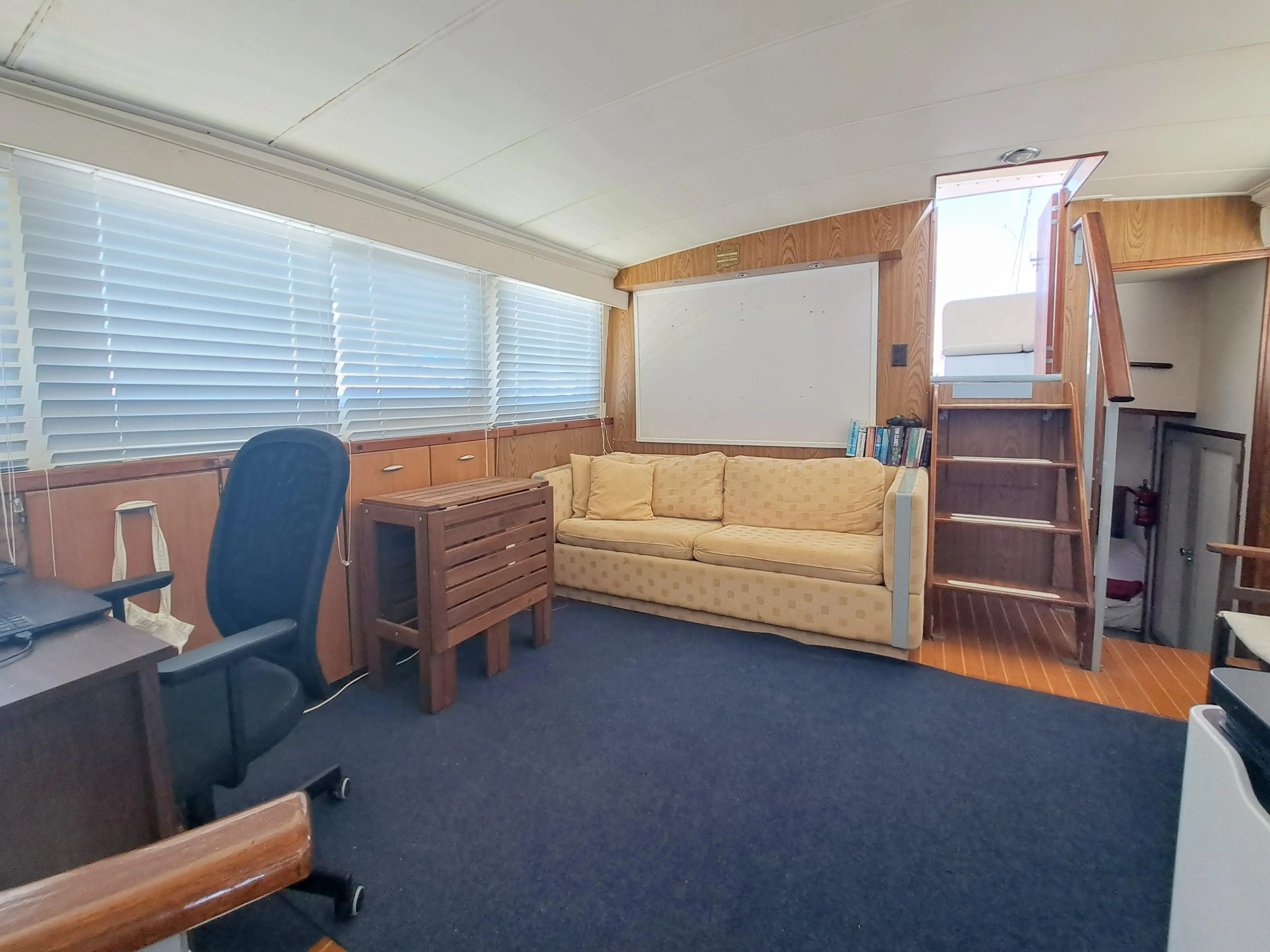 1980 Bertram 42 aft cabin