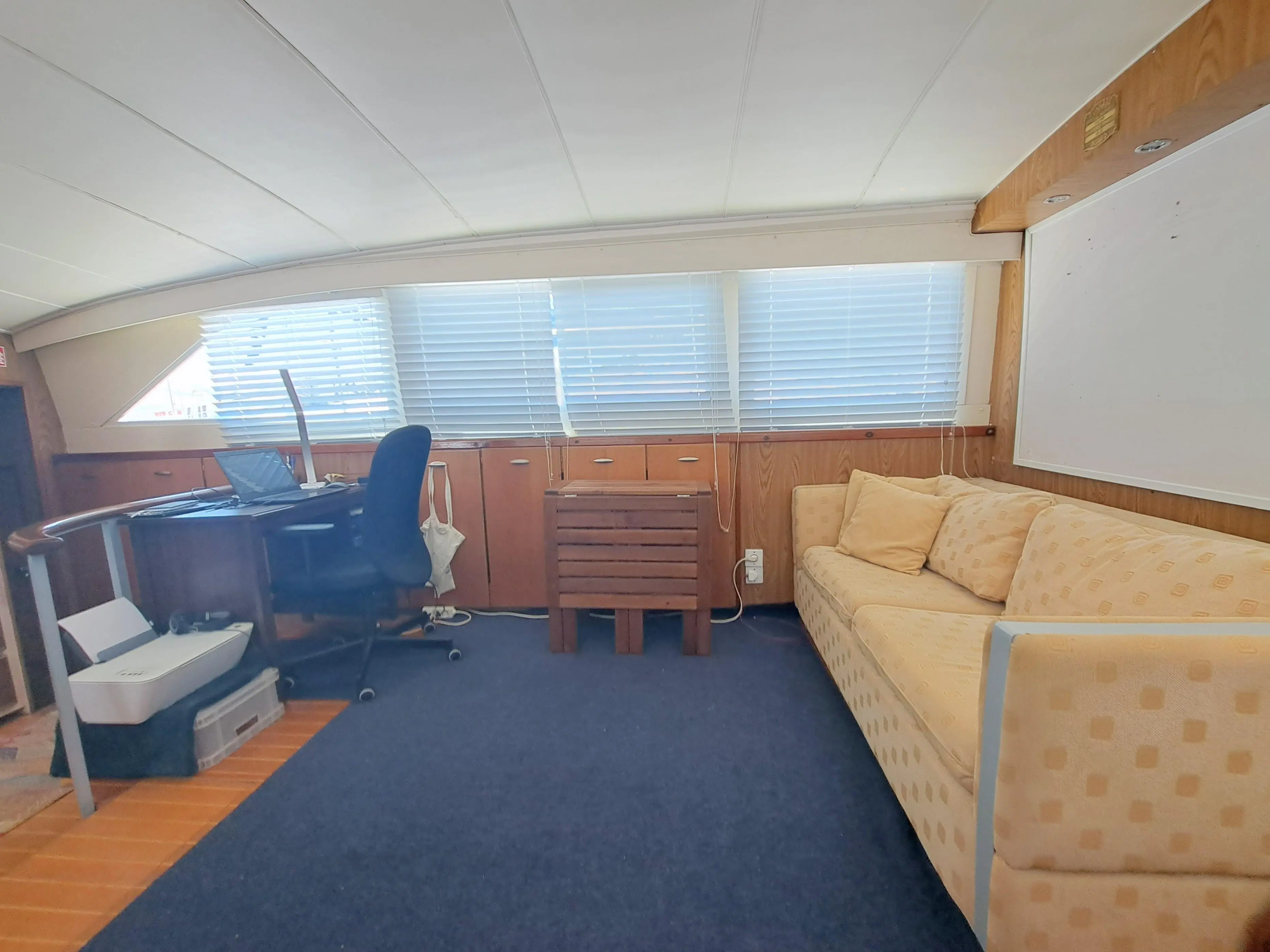 1980 Bertram 42 aft cabin