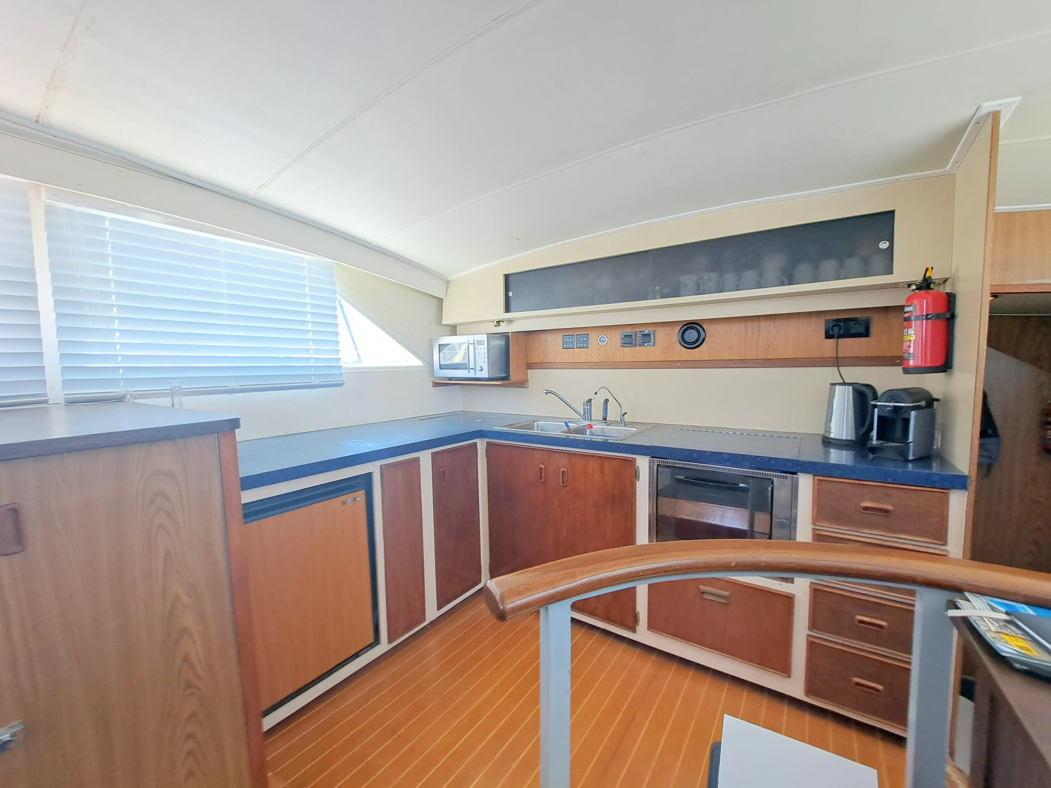 1980 Bertram 42 aft cabin