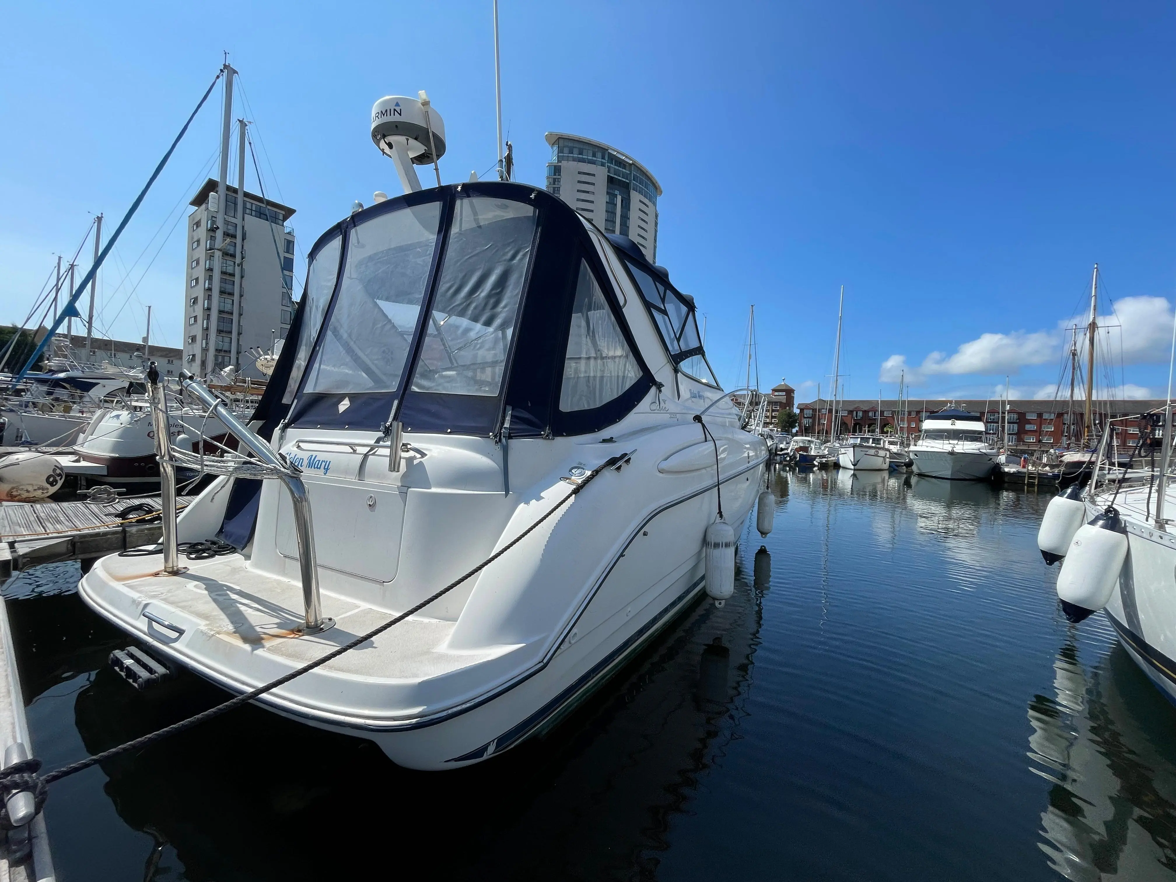 2001 Bayliner 3055 ciera