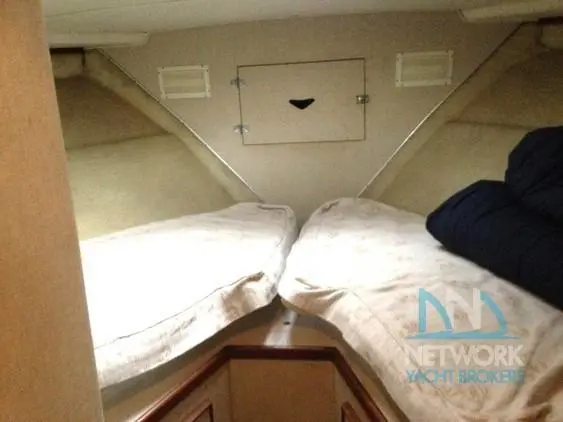 1980 Bertram 42 aft cabin