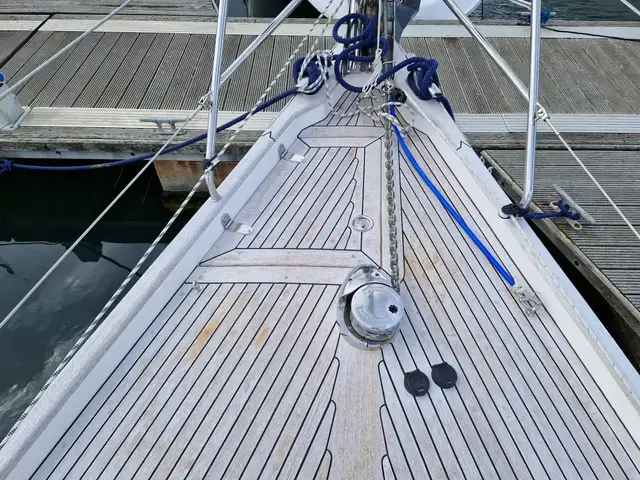 Hallberg Rassy 342