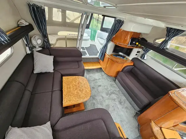 Sealine 360 Statesman