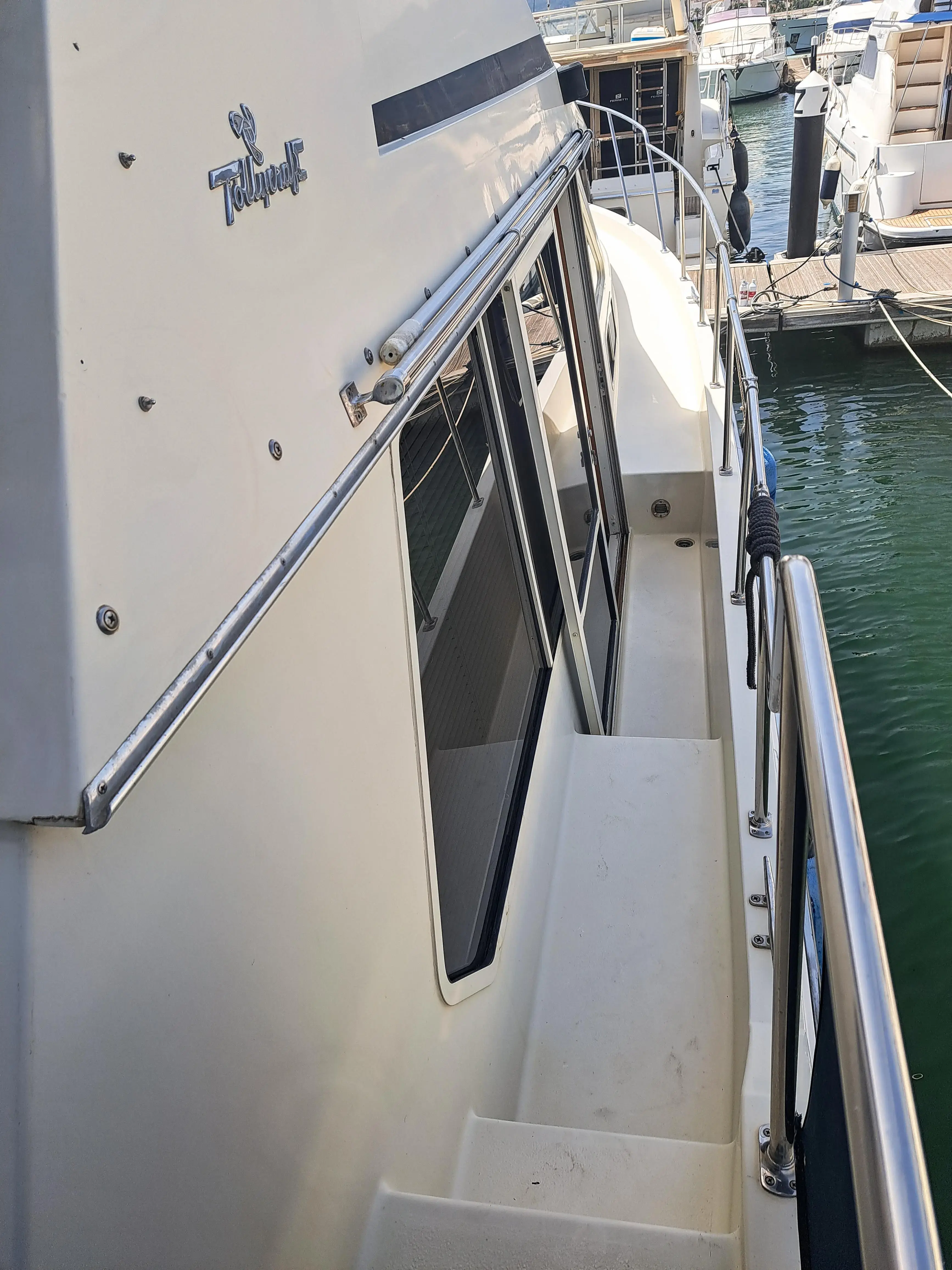 1989 Tollycraft tolly craft 44 cockpit motor yacht