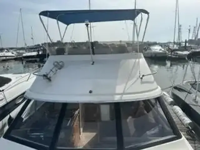 Bayliner 2556 Fly