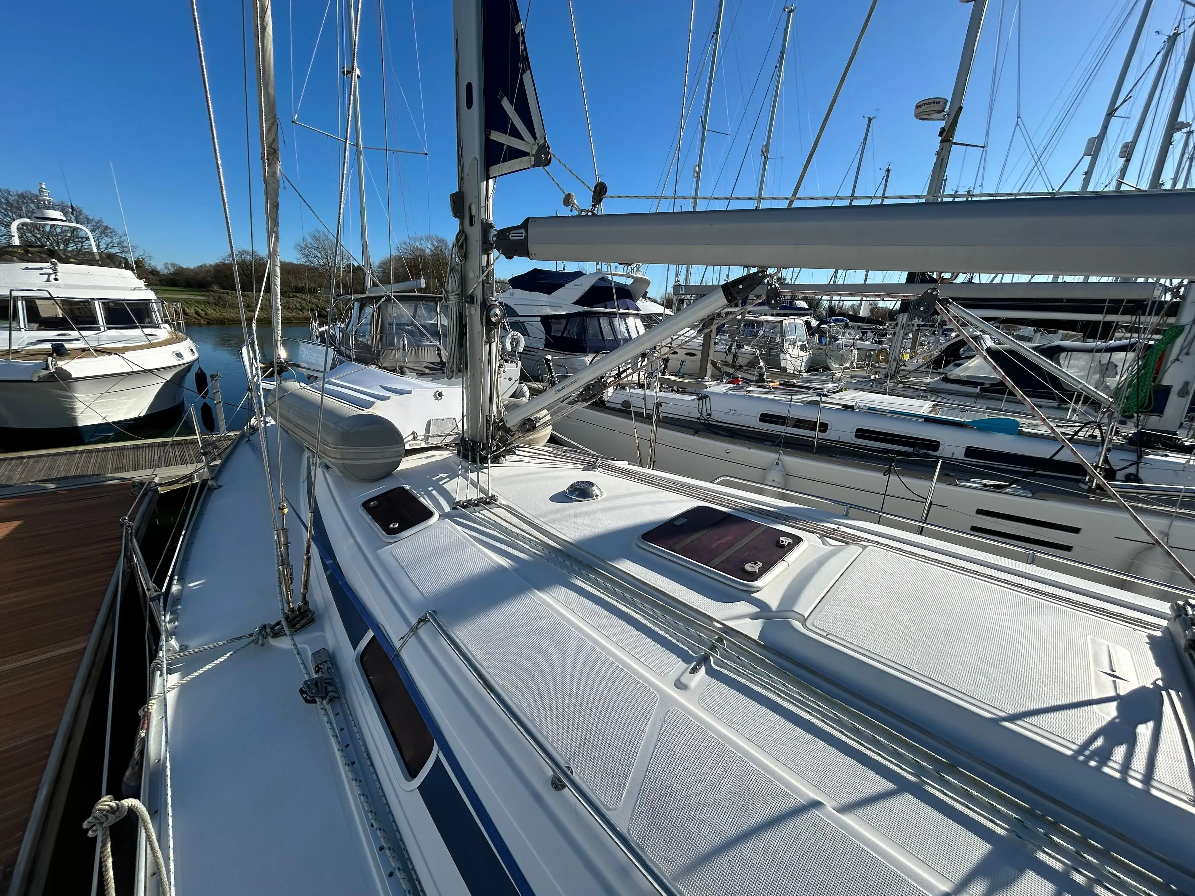 2005 Bavaria 38 cruiser