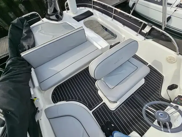 Sealine 360 Statesman