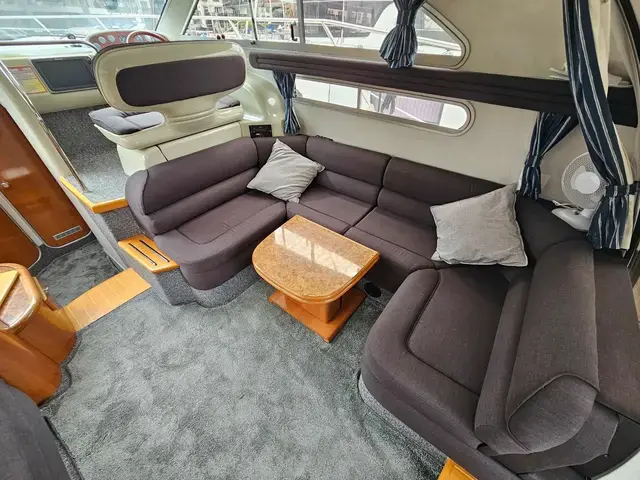 Sealine 360 Statesman