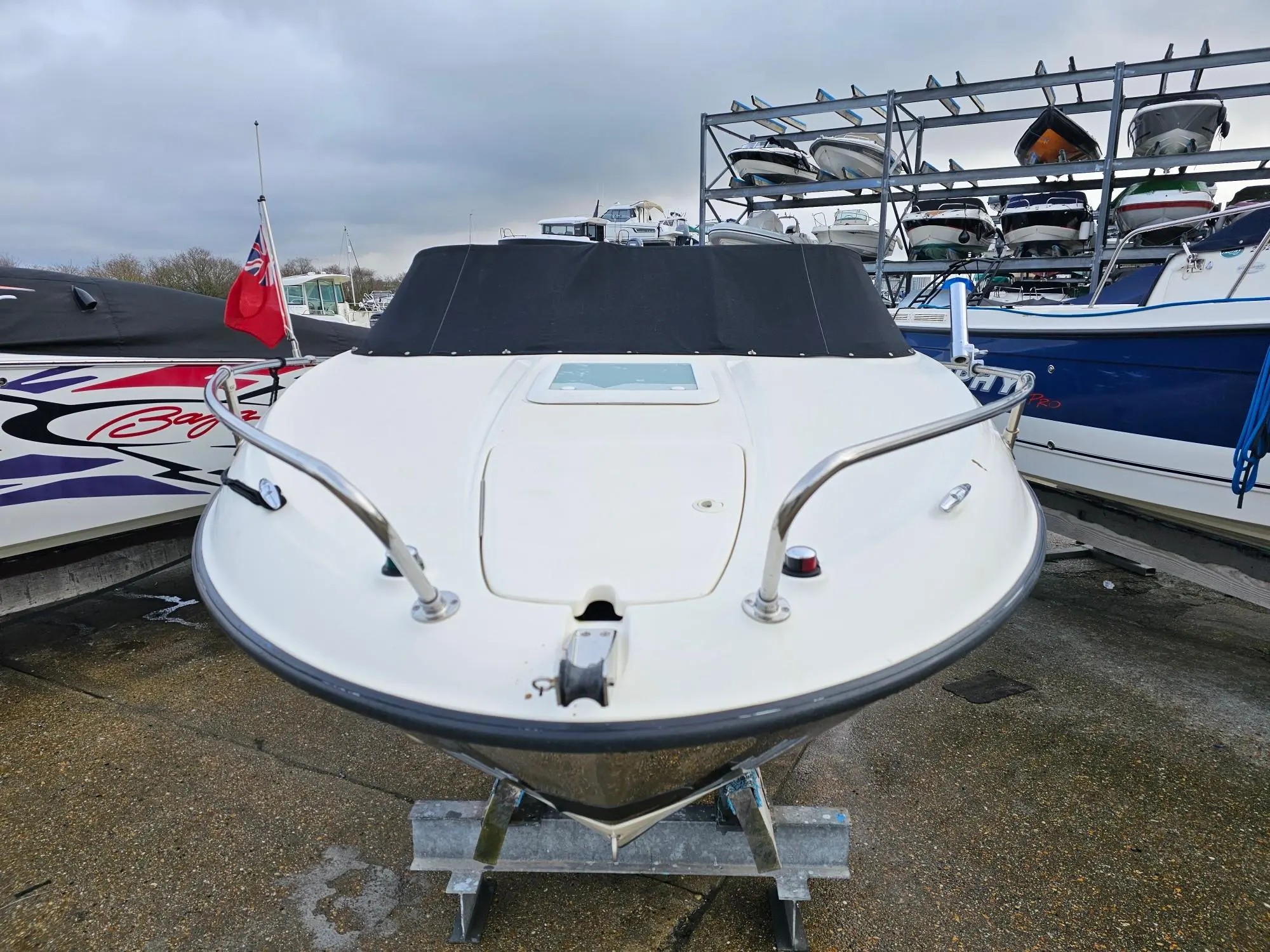 2011 Bayliner 652 overnighter