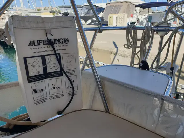 Catalina 445