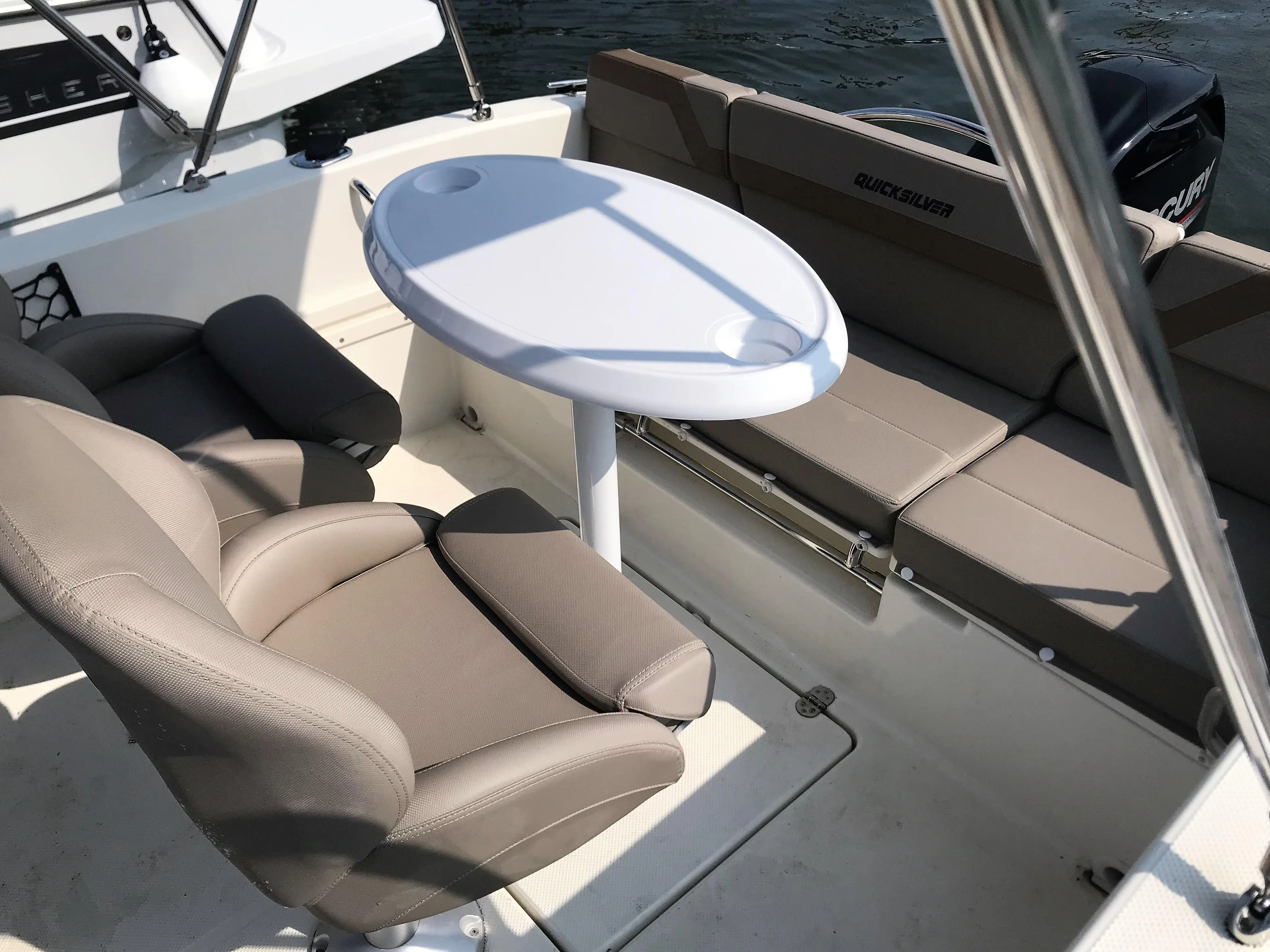 2022 Quicksilver 505 activ cabin