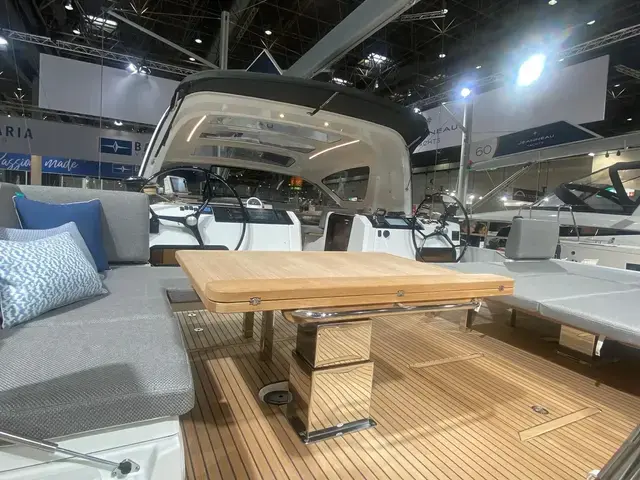 Jeanneau Yachts 55