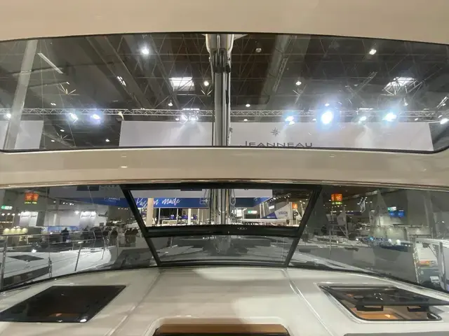 Jeanneau Yachts 55