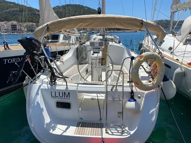 Beneteau Oceanis 323