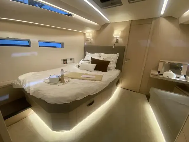 Jeanneau Yachts 55