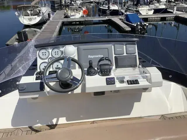 Sealine F 42