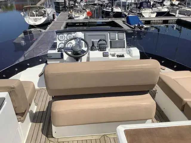 Sealine F 42