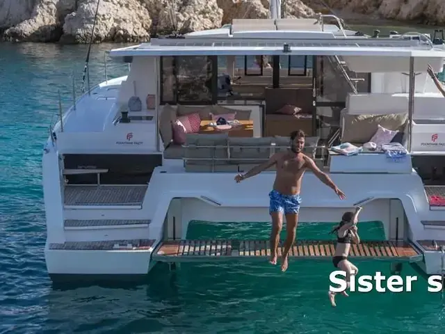 Fountaine Pajot Astrea 42